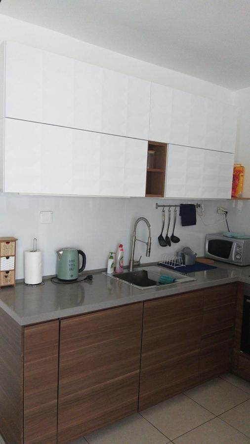 Ashdod City Center 2-Rooms Apartment, 15Min Walk To The Beach Exterior photo